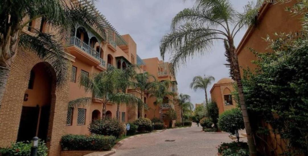 Appartamento Garden House , Free Gym, Wi-fi, Parking, International Channels *